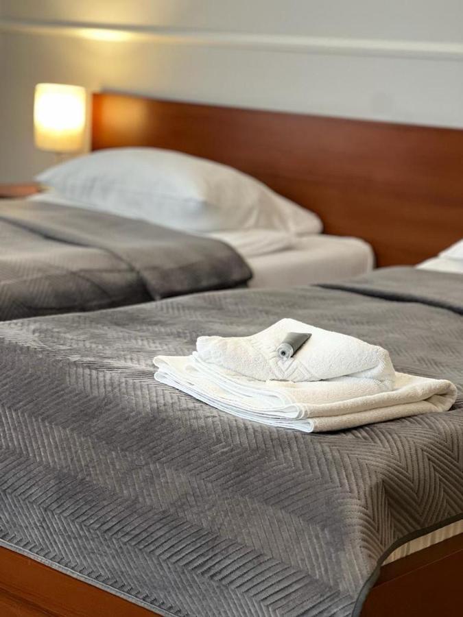 Nad Stara Nida *** Hotel พิงโชฟ ภายนอก รูปภาพ